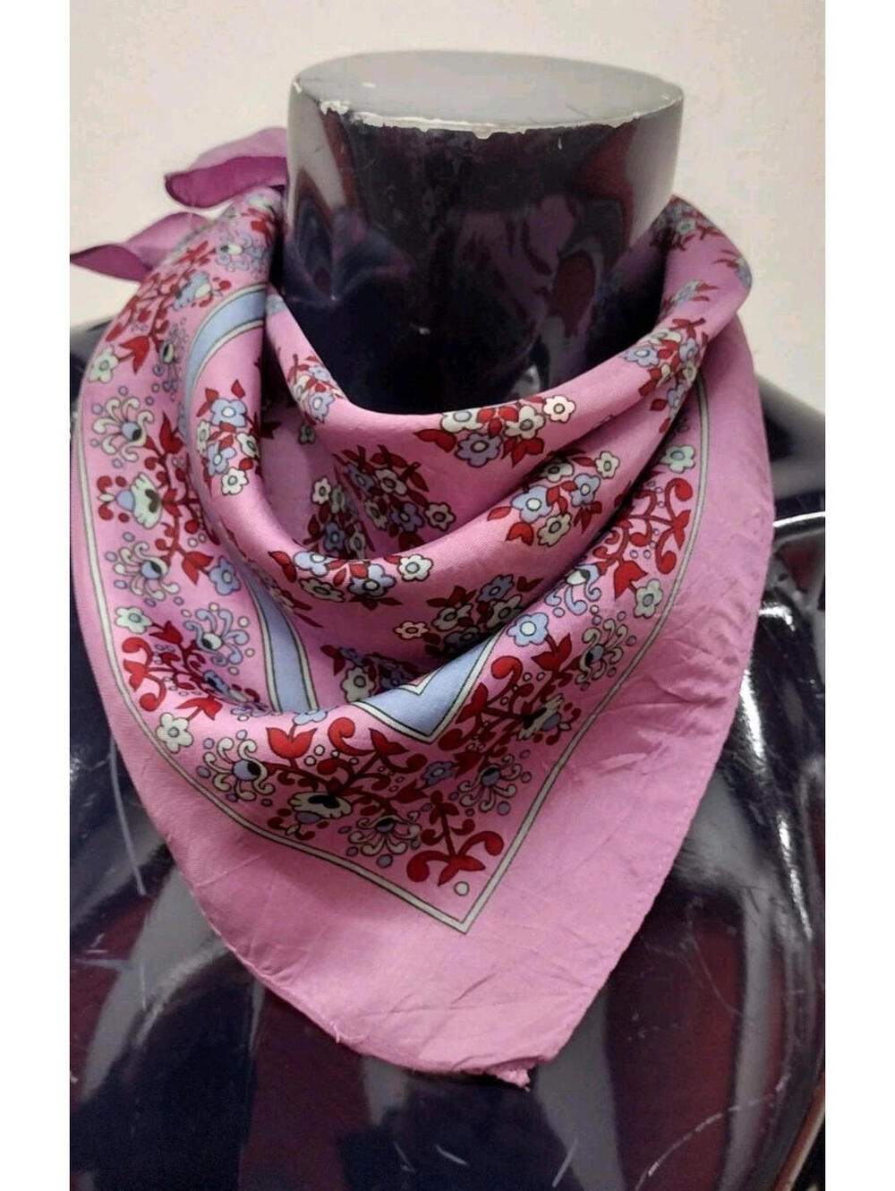 Vintage Square Neck Scarf Lilac Lavender Satin Tiny Daisies 70s Floral Acetate